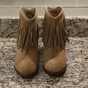 Frye Ilana fringe short boot 8.5M
